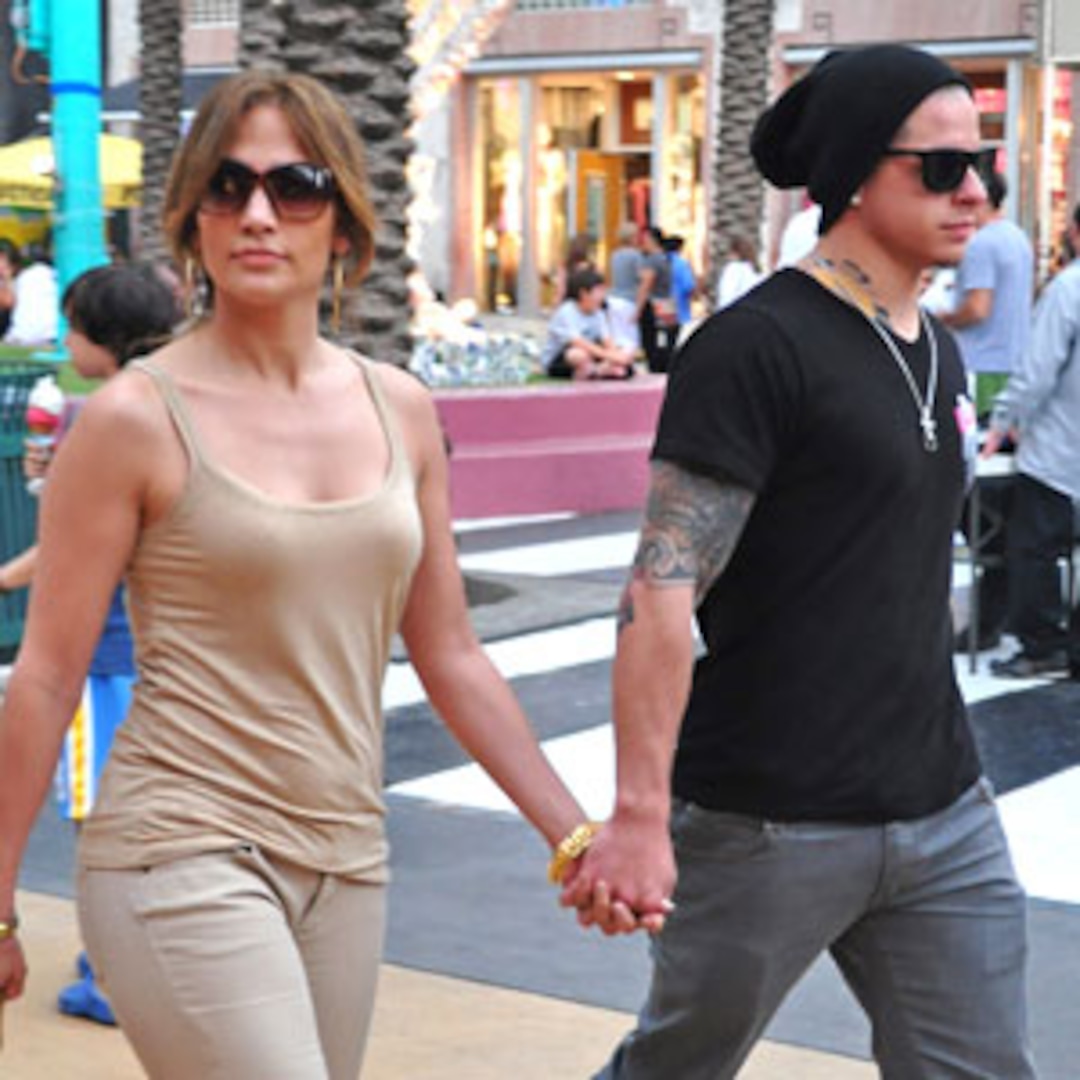 Jennifer Lopez And Casper Smart S Miami Getaway Continues Court Date Looming E Online Ca